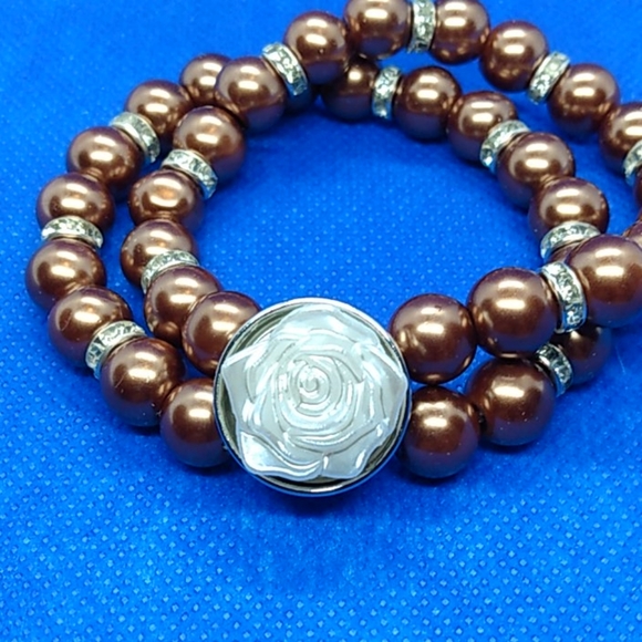 8 " rose gold and rhinestone snap button bracelet - Picture 4 of 4